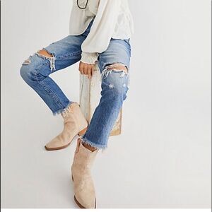 We The Free People Heart & Soul High -Rise Slim Straight Leg Distressed Jeans 28